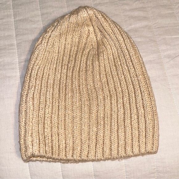 H&M Divided OS Ivory Cream Super Soft Ribbed Knit Beanie - Picture 1 of 6